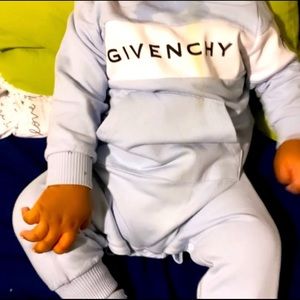 Givenchy boys 6 months (1piece)